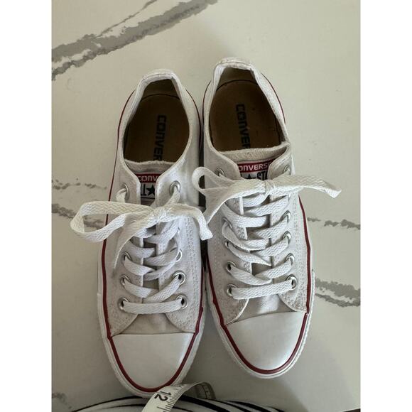 Converse All Star White Women's Size 7 Classic Sneaker - Picture 8 of 9